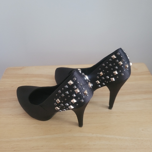 COPY - Chelsee Girl Heels - Picture 5 of 6